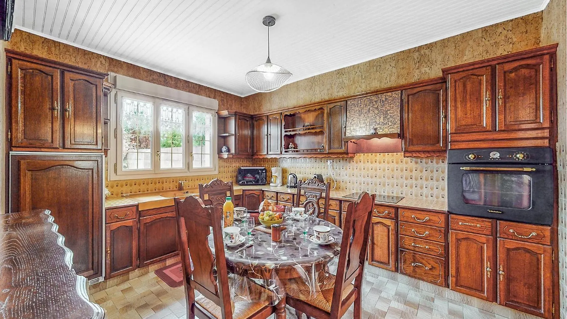 Awesome Home In Riantec With Kitchen Frankreich